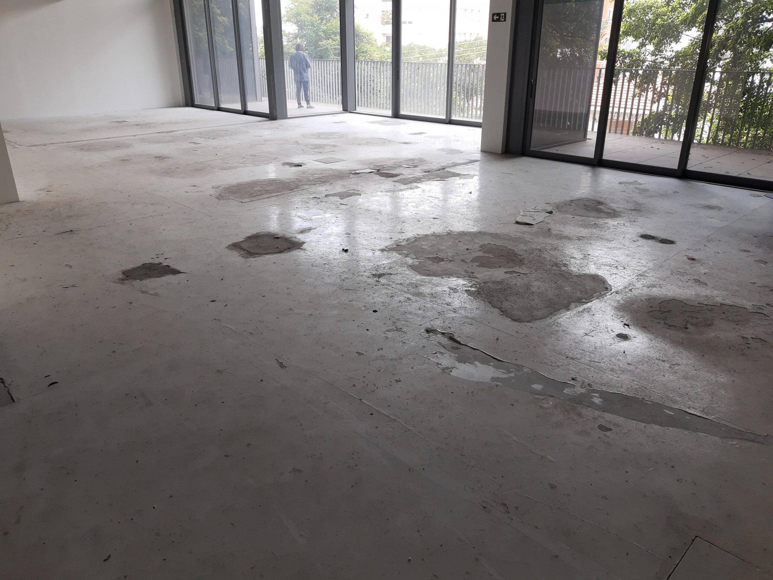 Piso com descamação