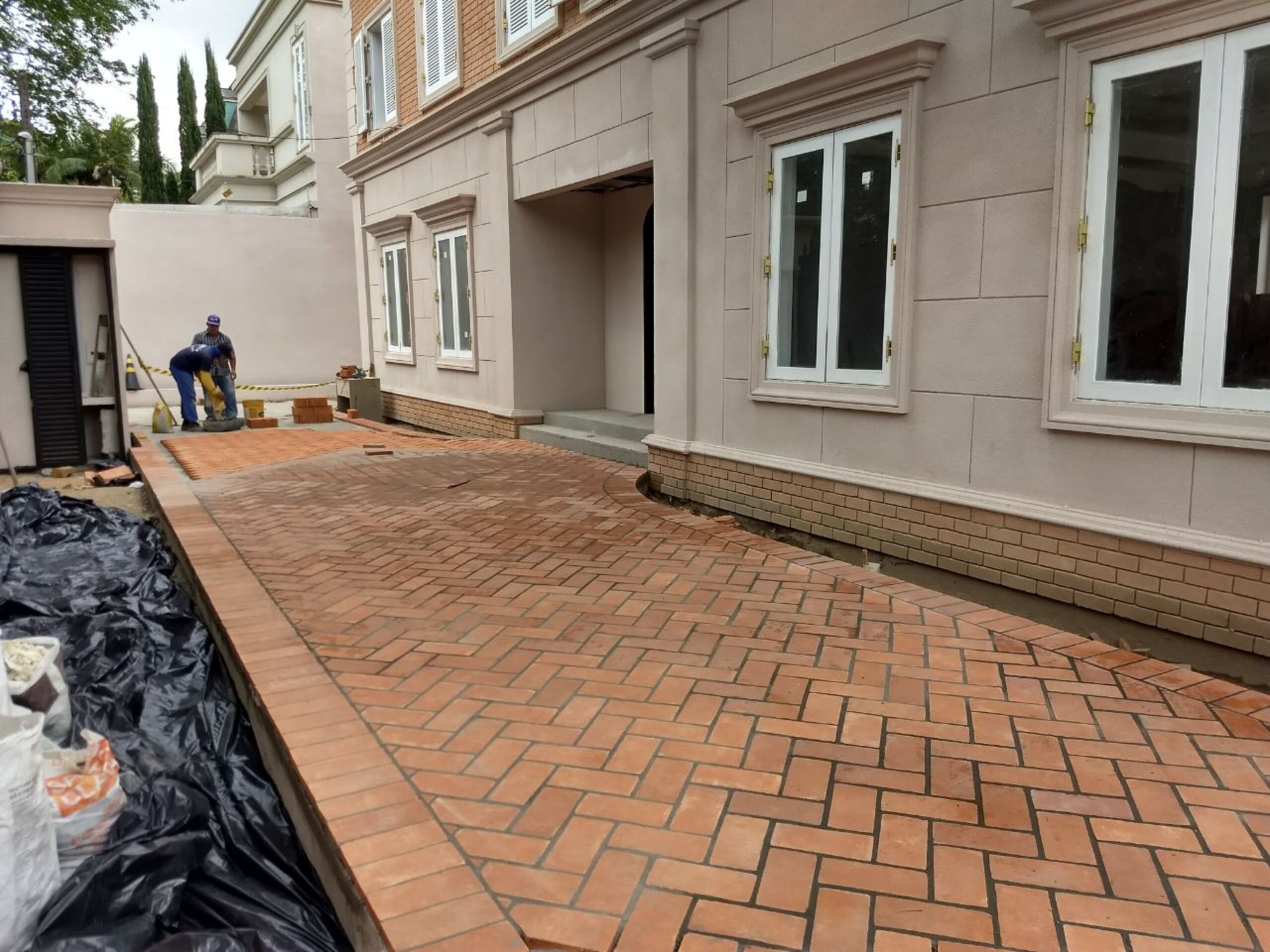 Calçamento em tijolinhos com dimensões personalisadas