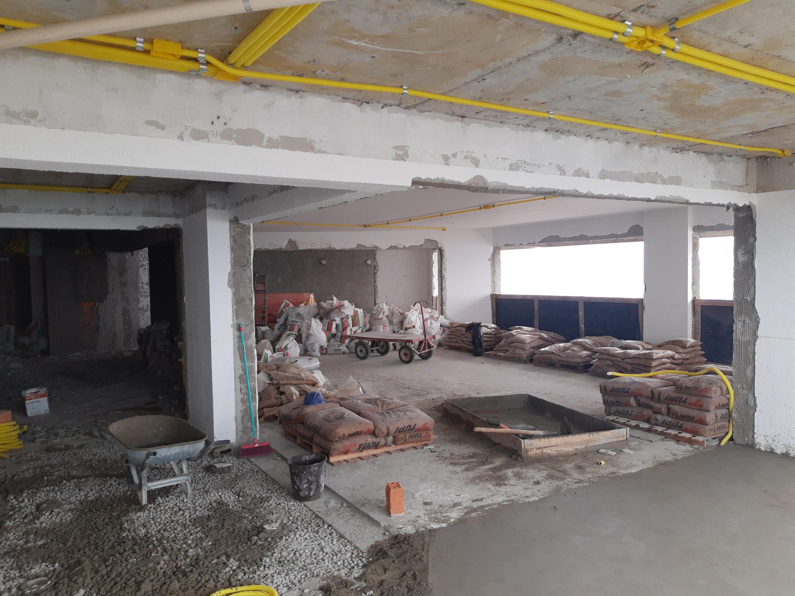 Canteiro de obras organizado